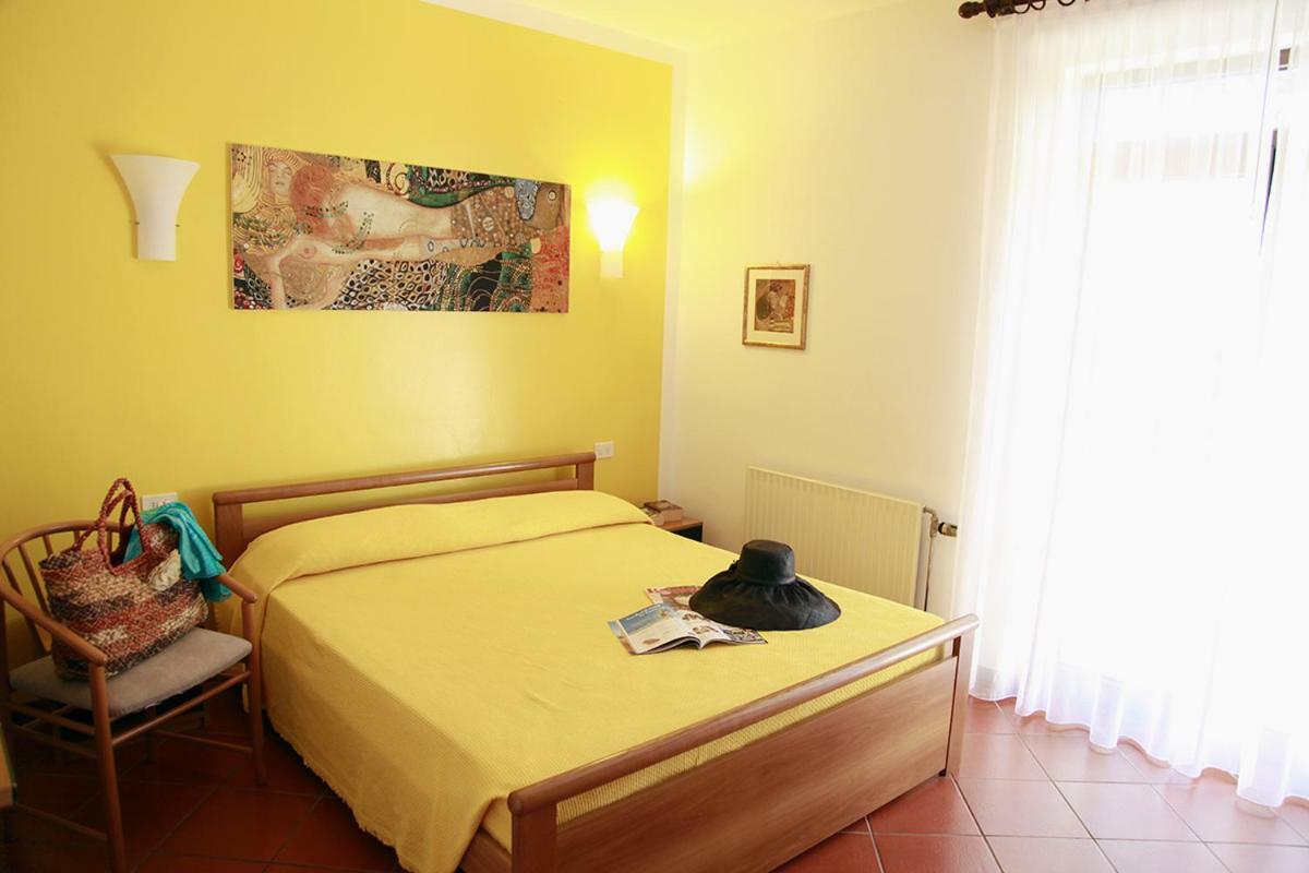 Elba Vip Aparthotel Porto Azzurro Luaran gambar