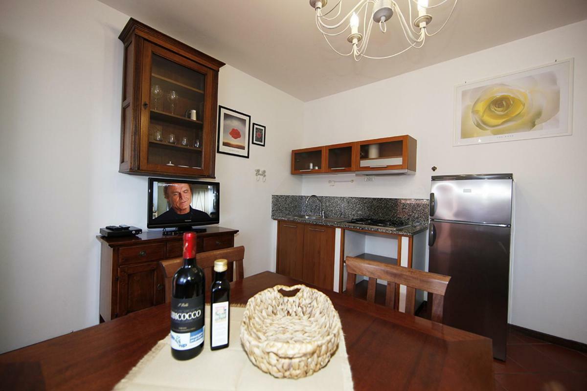 Elba Vip Aparthotel Porto Azzurro Luaran gambar