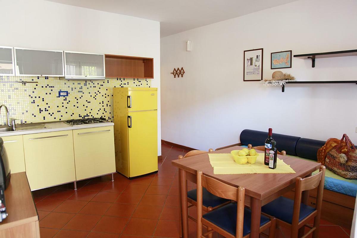 Elba Vip Aparthotel Porto Azzurro Luaran gambar