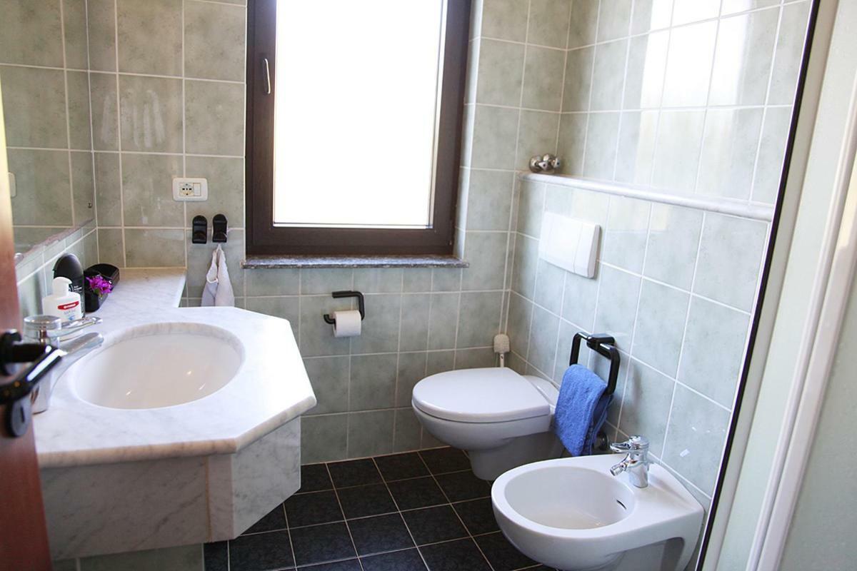Elba Vip Aparthotel Porto Azzurro Luaran gambar